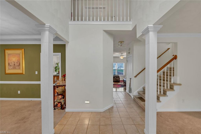 Photo 5 of 31 residential for sale in Chesapeake virginia