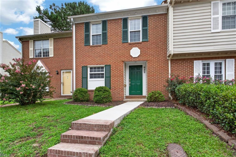Photo 3 of 29 residential for sale in Chesapeake virginia Photo 3 of 29 residential for sale in Chesapeake virginia