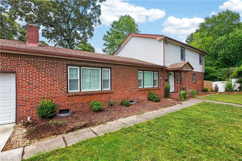Photo 1 of 34 residential for sale in Norfolk virginia