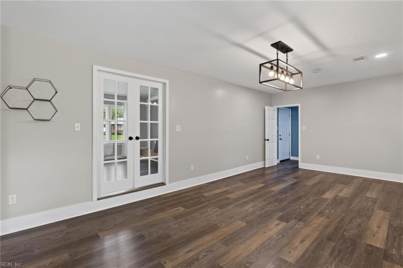Photo 12 of 34 residential for sale in Norfolk virginia