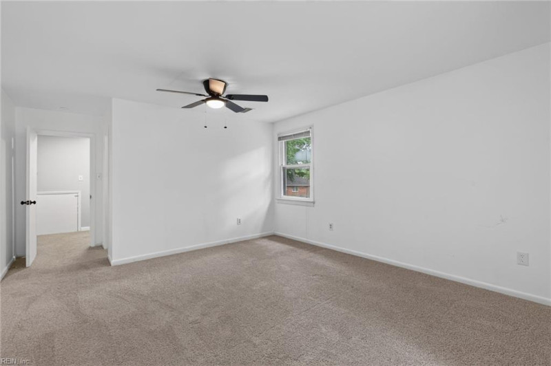 Photo 25 of 34 residential for sale in Norfolk virginia