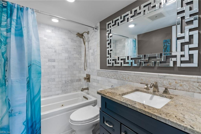 Photo 16 of 40 residential for sale in Virginia Beach virginia