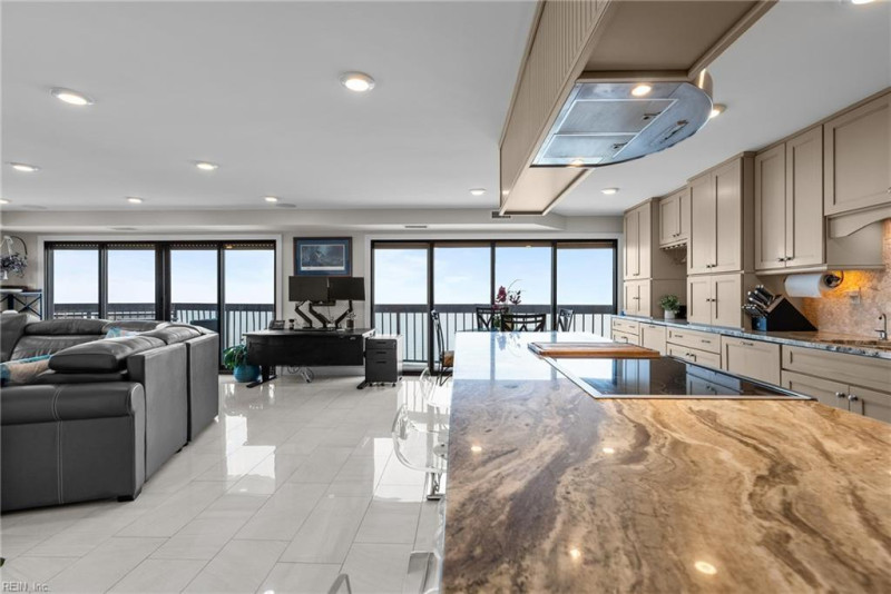 Photo 18 of 40 residential for sale in Virginia Beach virginia