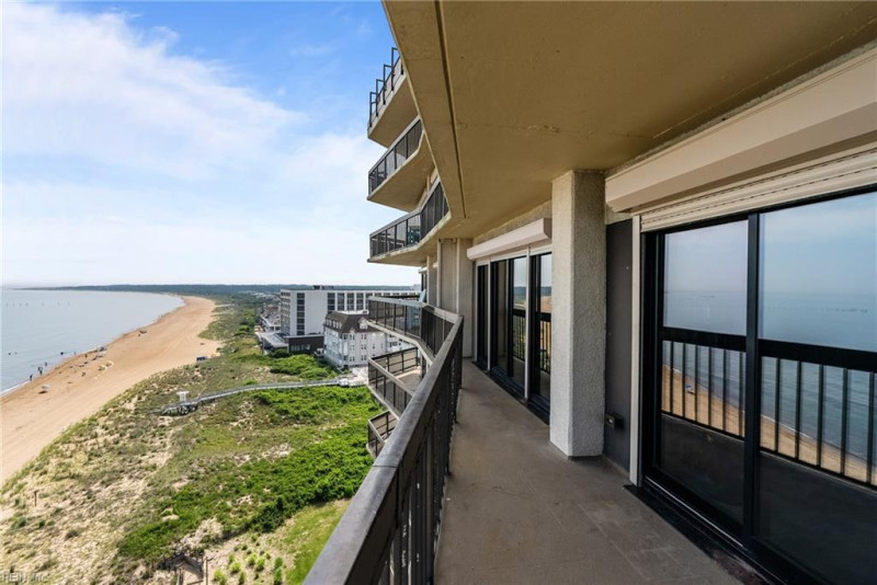 Photo 25 of 40 residential for sale in Virginia Beach virginia