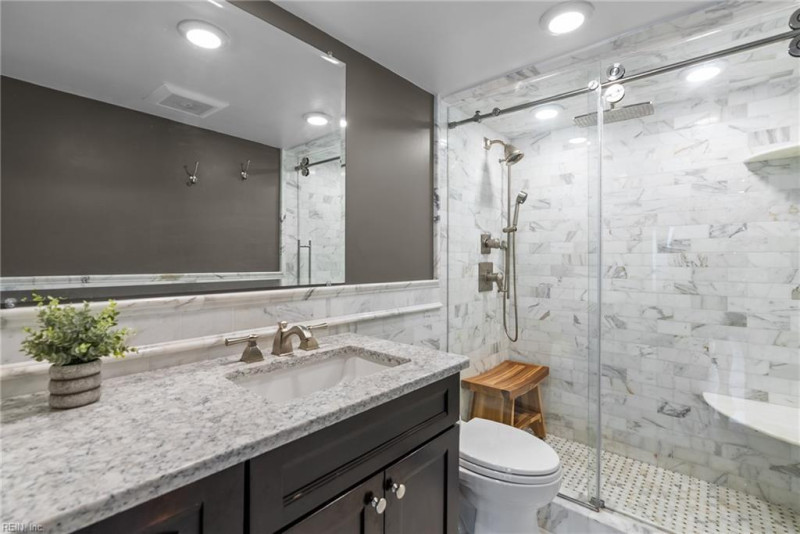 Photo 27 of 40 residential for sale in Virginia Beach virginia