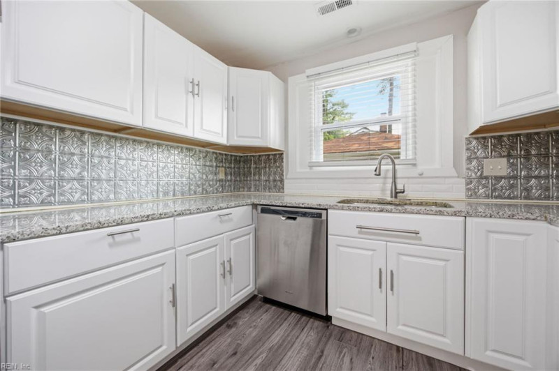 Photo 13 of 29 residential for sale in Norfolk virginia Photo 13 of 29 residential for sale in Norfolk virginia