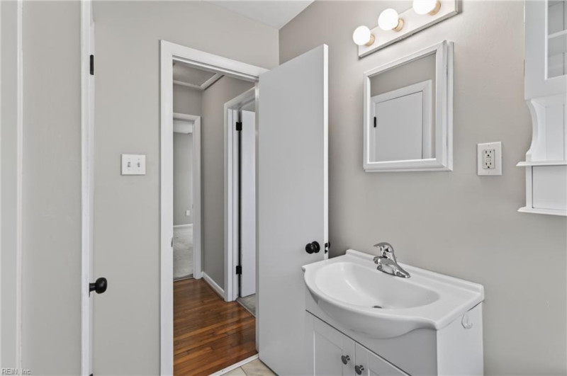 Photo 18 of 28 residential for sale in Hampton virginia Photo 18 of 28 residential for sale in Hampton virginia
