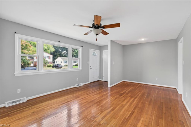 Photo 7 of 28 residential for sale in Hampton virginia Photo 7 of 28 residential for sale in Hampton virginia