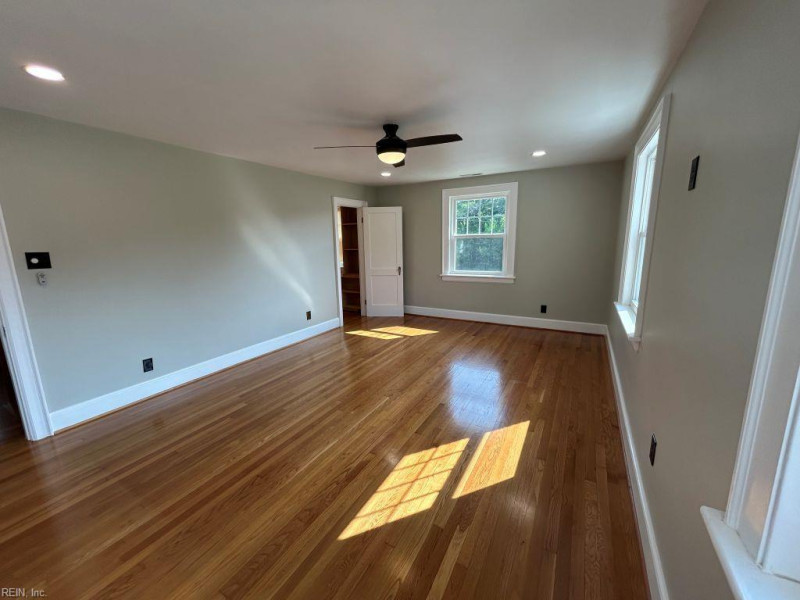 Photo 22 of 49 residential for sale in Portsmouth virginia Photo 22 of 49 residential for sale in Portsmouth virginia