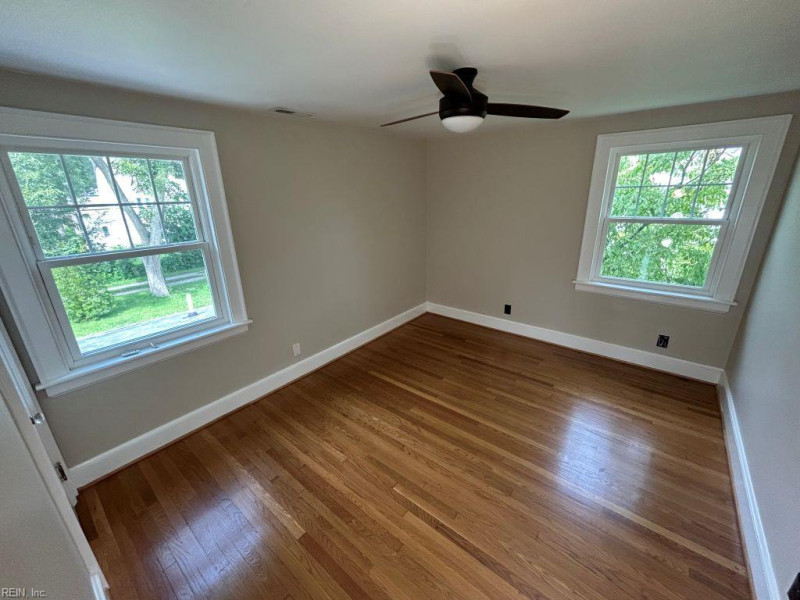 Photo 32 of 49 residential for sale in Portsmouth virginia Photo 32 of 49 residential for sale in Portsmouth virginia