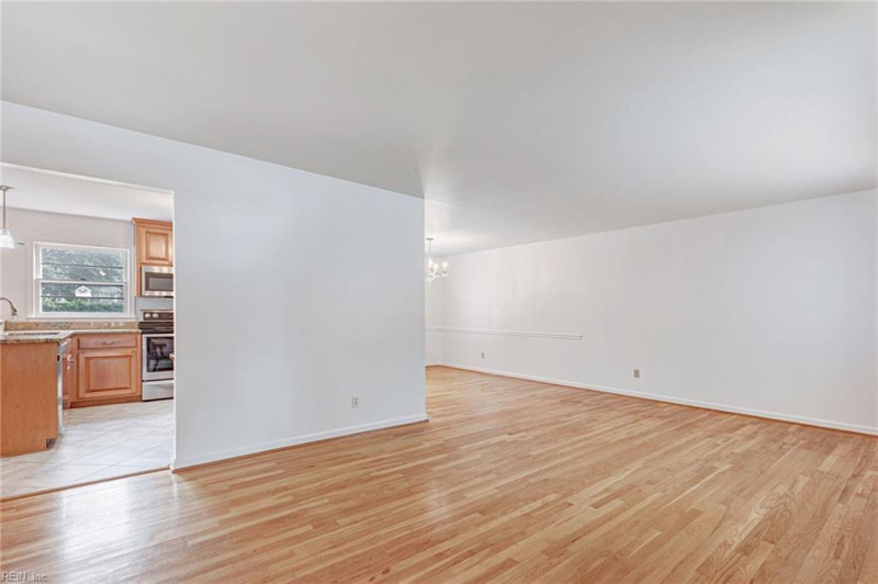 Photo 10 of 39 residential for sale in Newport News virginia