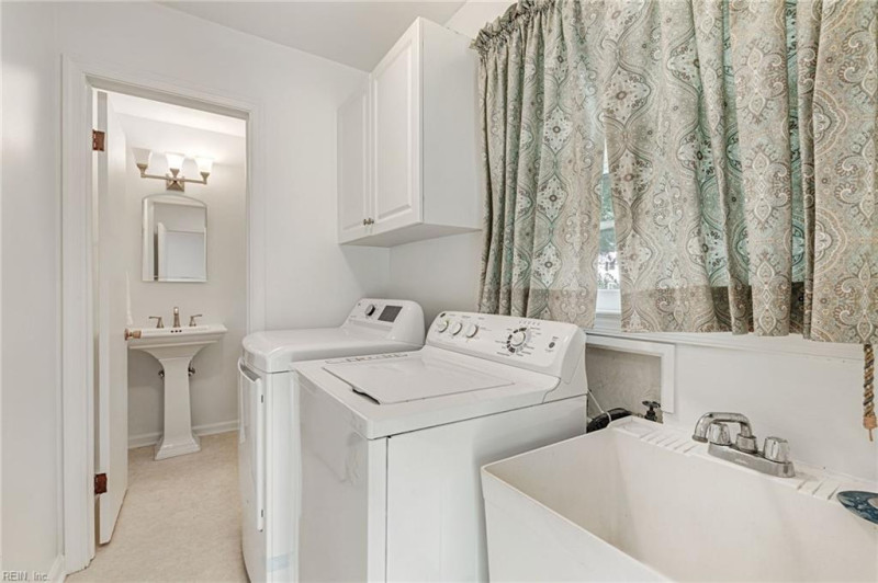 Photo 17 of 39 residential for sale in Newport News virginia