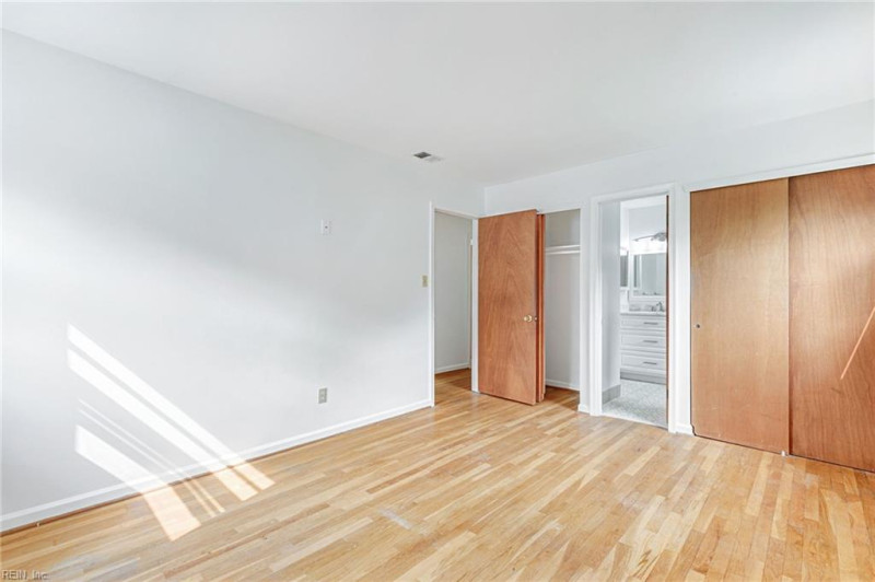 Photo 29 of 39 residential for sale in Newport News virginia