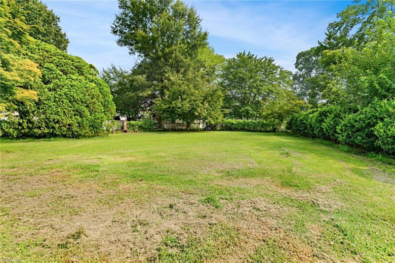 Photo 35 of 39 residential for sale in Newport News virginia