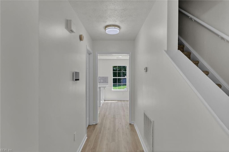 Photo 7 of 50 residential for sale in Newport News virginia Photo 7 of 50 residential for sale in Newport News virginia