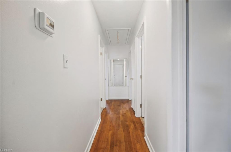 Photo 11 of 17 residential for sale in Norfolk virginia