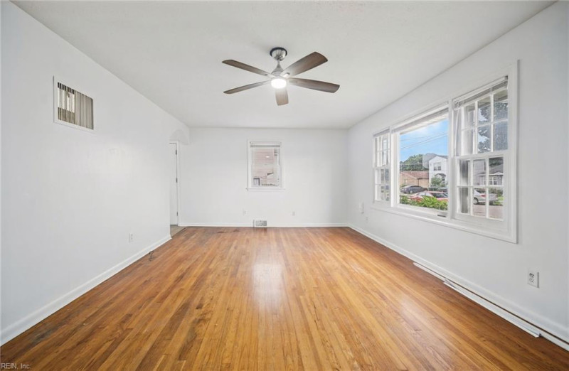 Photo 2 of 17 residential for sale in Norfolk virginia
