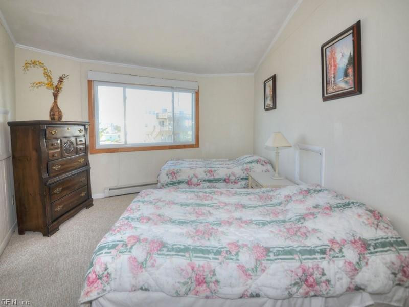 Photo 11 of 27 residential for sale in Virginia Beach virginia