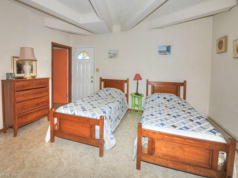 Photo 16 of 27 residential for sale in Virginia Beach virginia