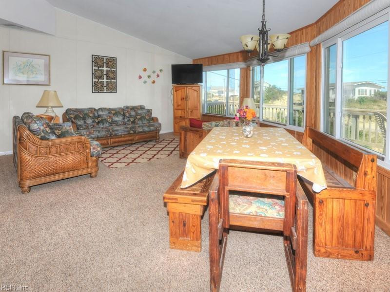 Photo 4 of 27 residential for sale in Virginia Beach virginia