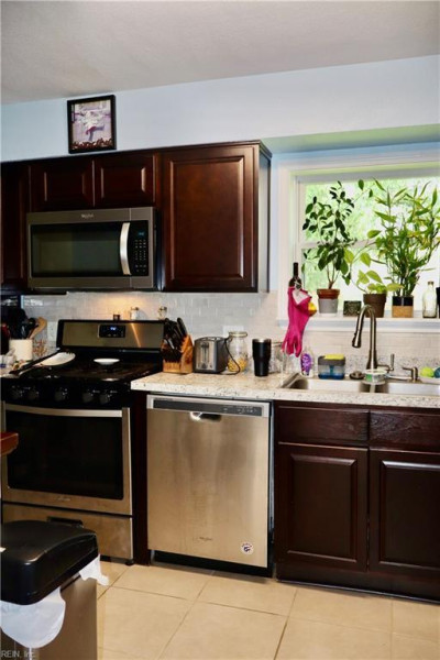 Photo 8 of 25 residential for sale in Chesapeake virginia Photo 8 of 25 residential for sale in Chesapeake virginia