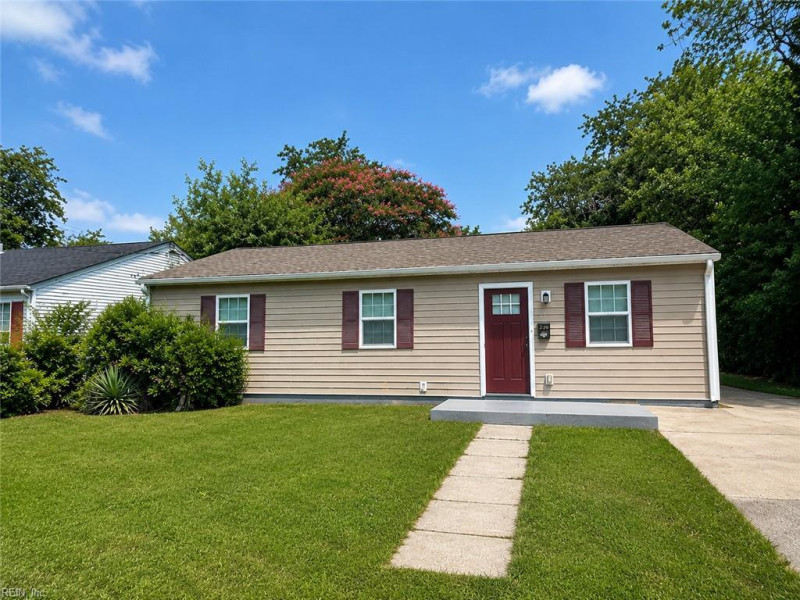 Photo 1 of 14 residential for sale in Hampton virginia