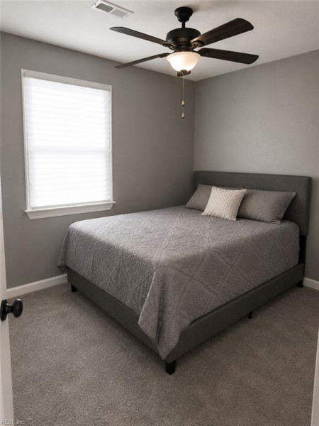 Photo 11 of 14 residential for sale in Hampton virginia