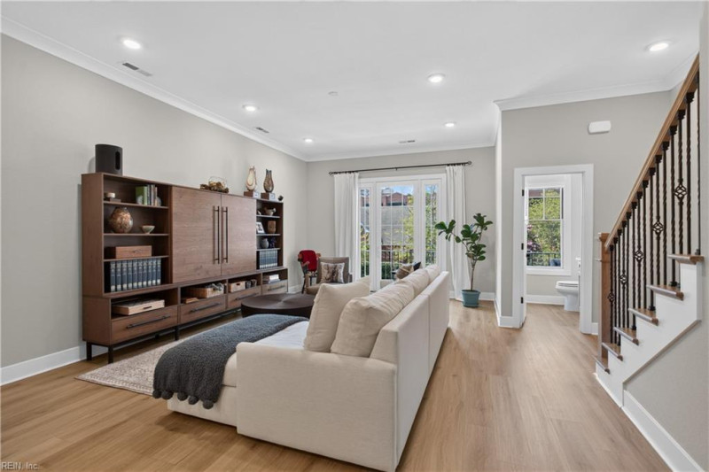 Photo 14 of 39 residential for sale in Norfolk virginia