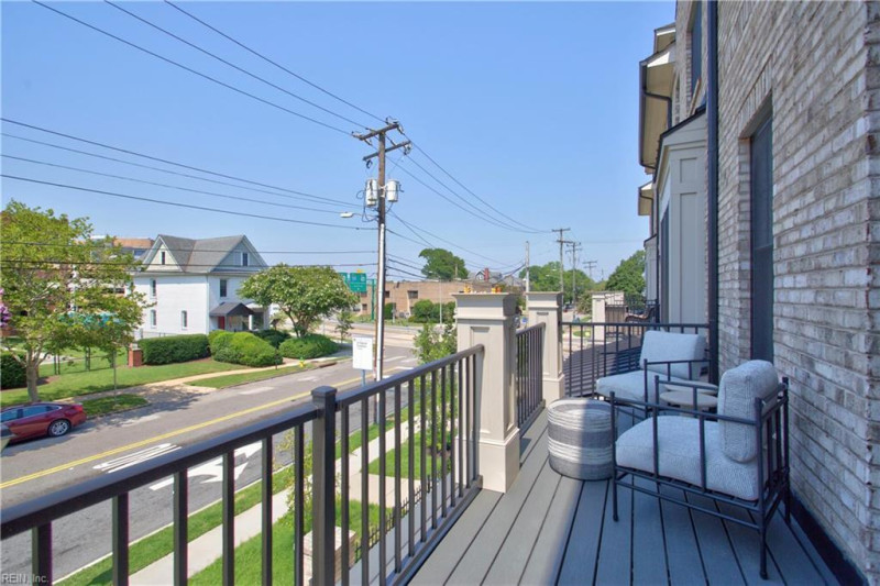 Photo 17 of 39 residential for sale in Norfolk virginia