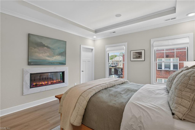 Photo 21 of 39 residential for sale in Norfolk virginia
