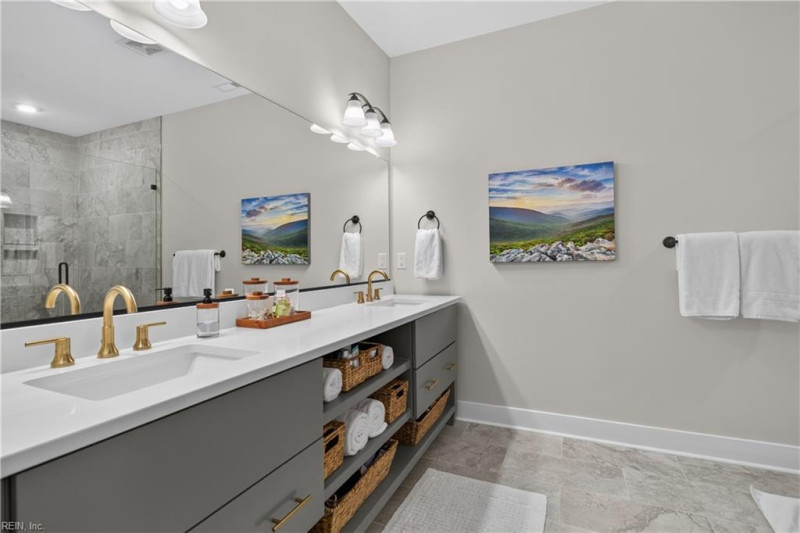 Photo 23 of 39 residential for sale in Norfolk virginia