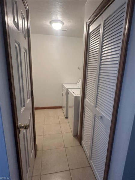 Photo 5 of 11 residential for sale in Chesapeake virginia Photo 5 of 11 residential for sale in Chesapeake virginia