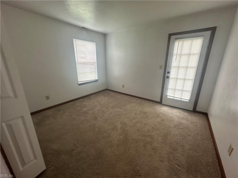 Photo 6 of 11 residential for sale in Chesapeake virginia Photo 6 of 11 residential for sale in Chesapeake virginia