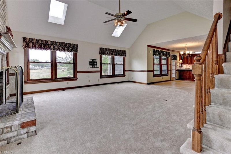 Photo 15 of 46 residential for sale in Poquoson virginia Photo 15 of 46 residential for sale in Poquoson virginia