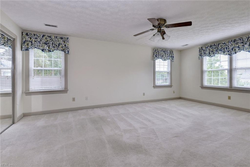 Photo 19 of 46 residential for sale in Poquoson virginia Photo 19 of 46 residential for sale in Poquoson virginia