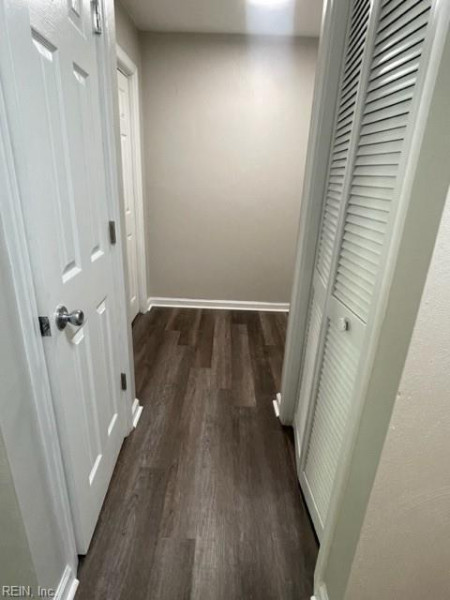 Photo 6 of 8 residential for sale in Chesapeake virginia