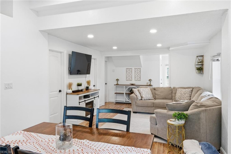 Photo 15 of 30 residential for sale in Suffolk virginia