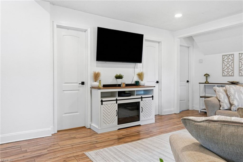 Photo 20 of 30 residential for sale in Suffolk virginia