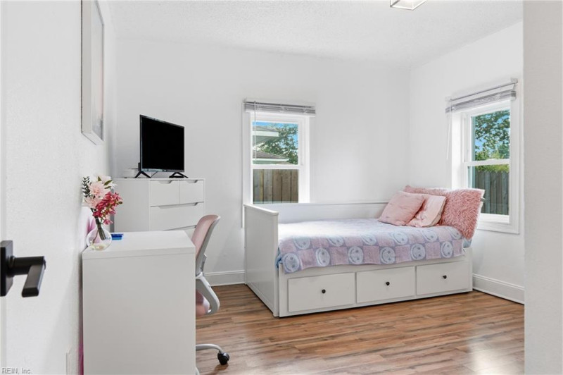 Photo 23 of 30 residential for sale in Suffolk virginia
