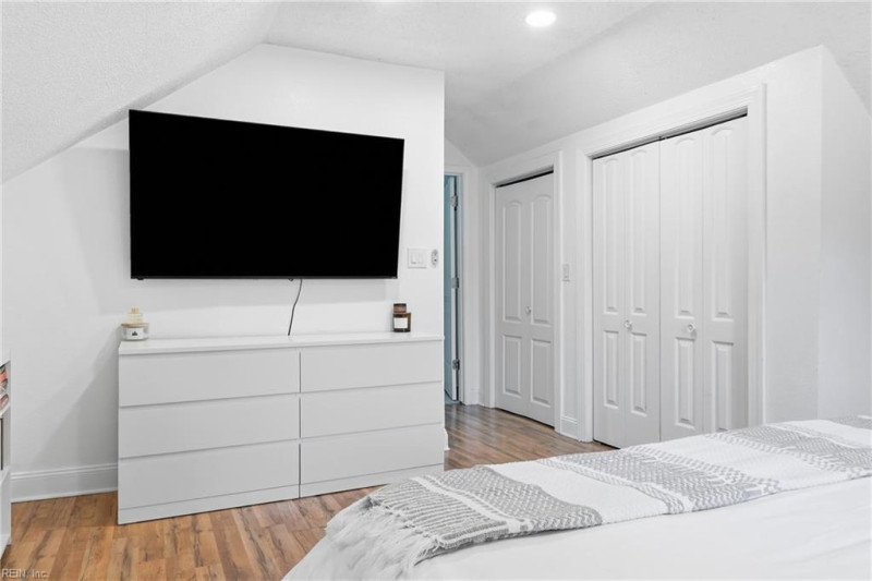 Photo 28 of 30 residential for sale in Suffolk virginia