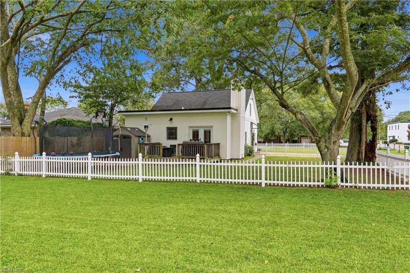 Photo 9 of 30 residential for sale in Suffolk virginia