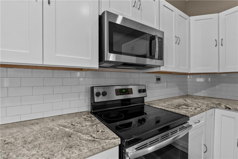 Photo 16 of 50 residential for sale in Poquoson virginia