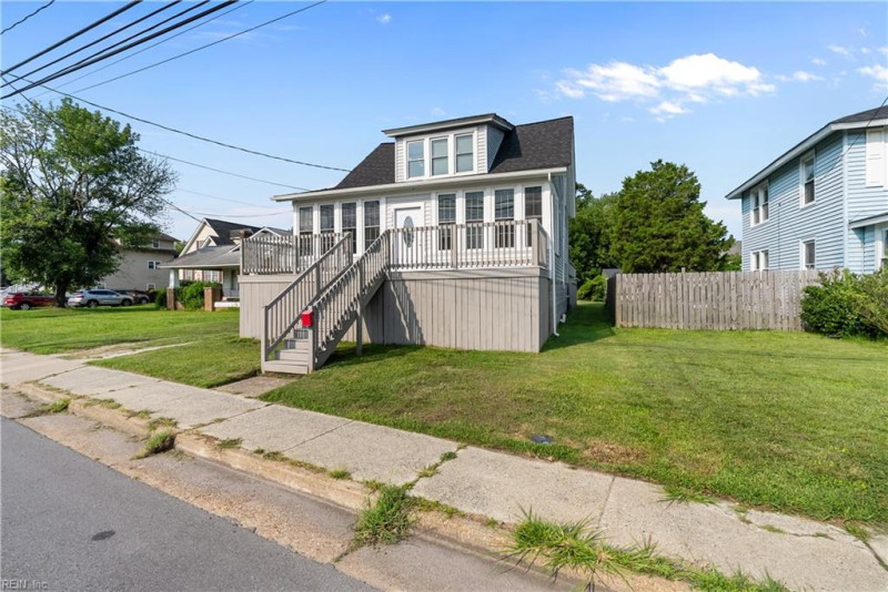 Photo 2 of 50 residential for sale in Poquoson virginia