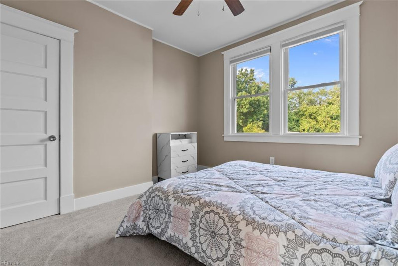 Photo 25 of 50 residential for sale in Poquoson virginia