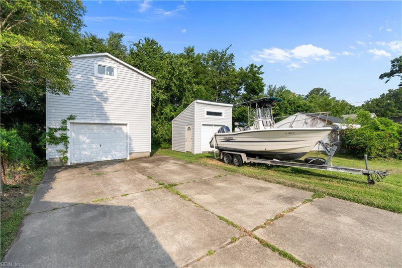 Photo 42 of 50 residential for sale in Poquoson virginia