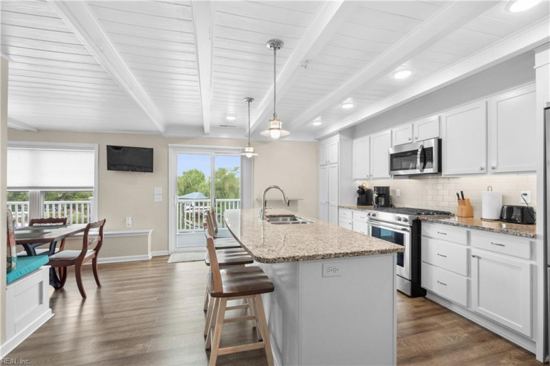 Photo 24 of 50 residential for sale in Virginia Beach virginia