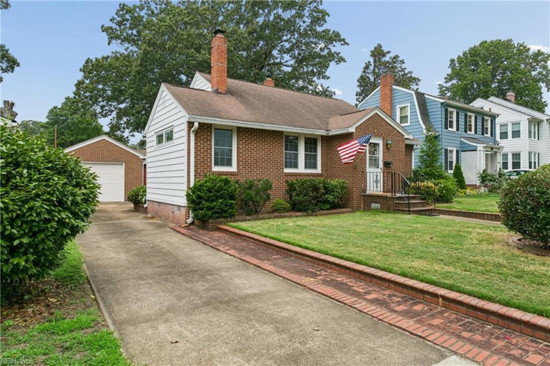 Photo 4 of 45 residential for sale in Hampton virginia Photo 4 of 45 residential for sale in Hampton virginia