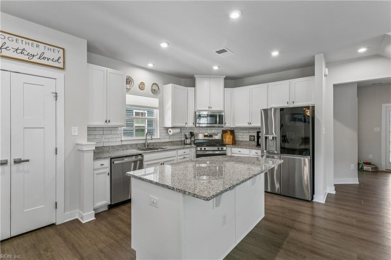 Photo 1 of 46 residential for sale in Poquoson virginia
