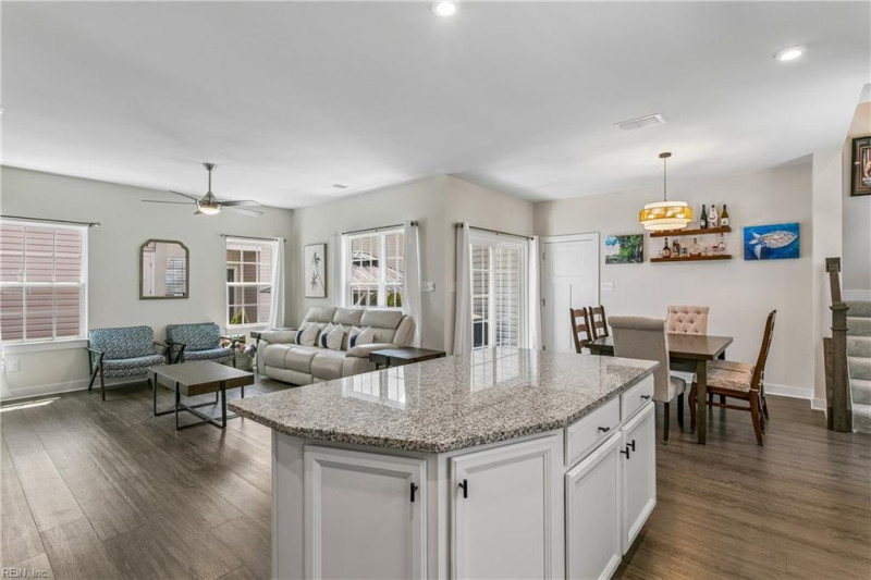 Photo 15 of 46 residential for sale in Poquoson virginia