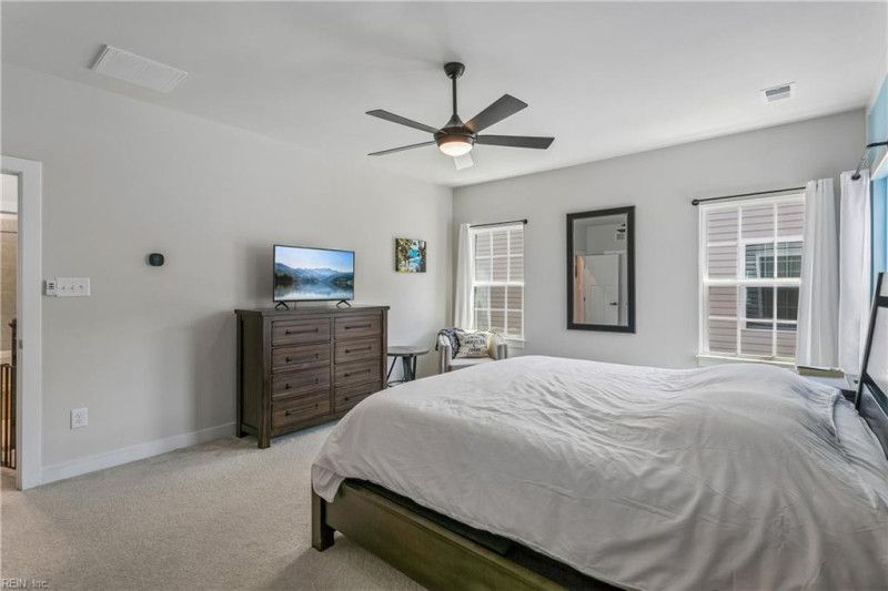 Photo 20 of 46 residential for sale in Poquoson virginia